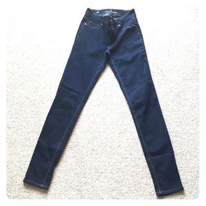WHBM size 00 Dark Wash Jeggings